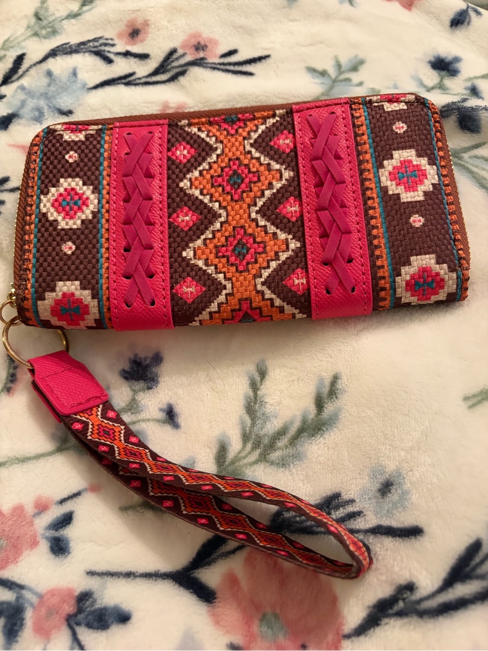 Woven Aztec Zip Wristlet Wallet - Pink & Brown